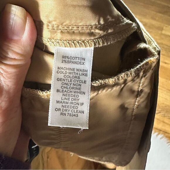 Willi Smith Tan Cargo Shorts with Tailored Look - Picture 8 of 8